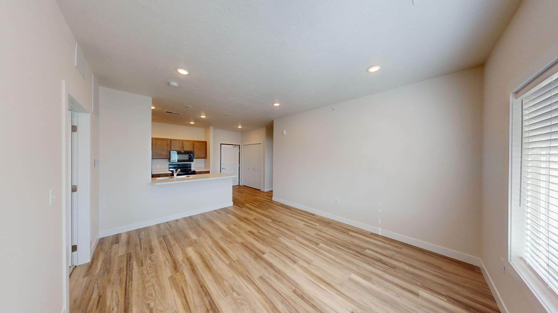 Sioux City Apartment: 1720 Morningside Ave