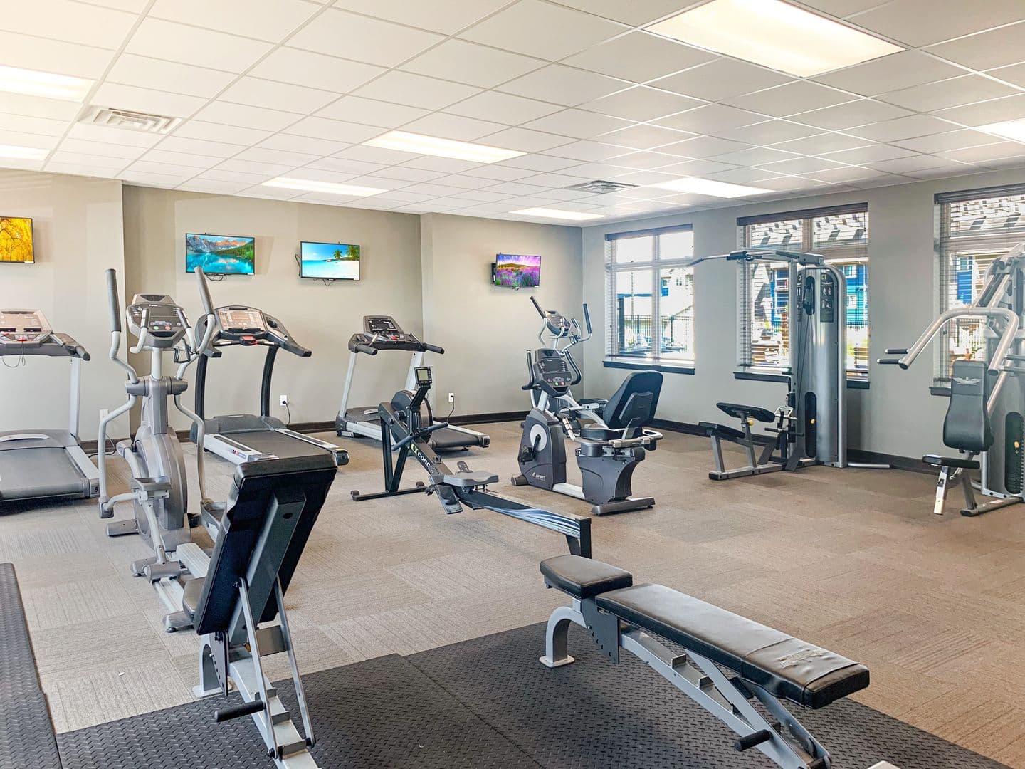 Sioux Falls Apartment: 2020 W Trevi Place