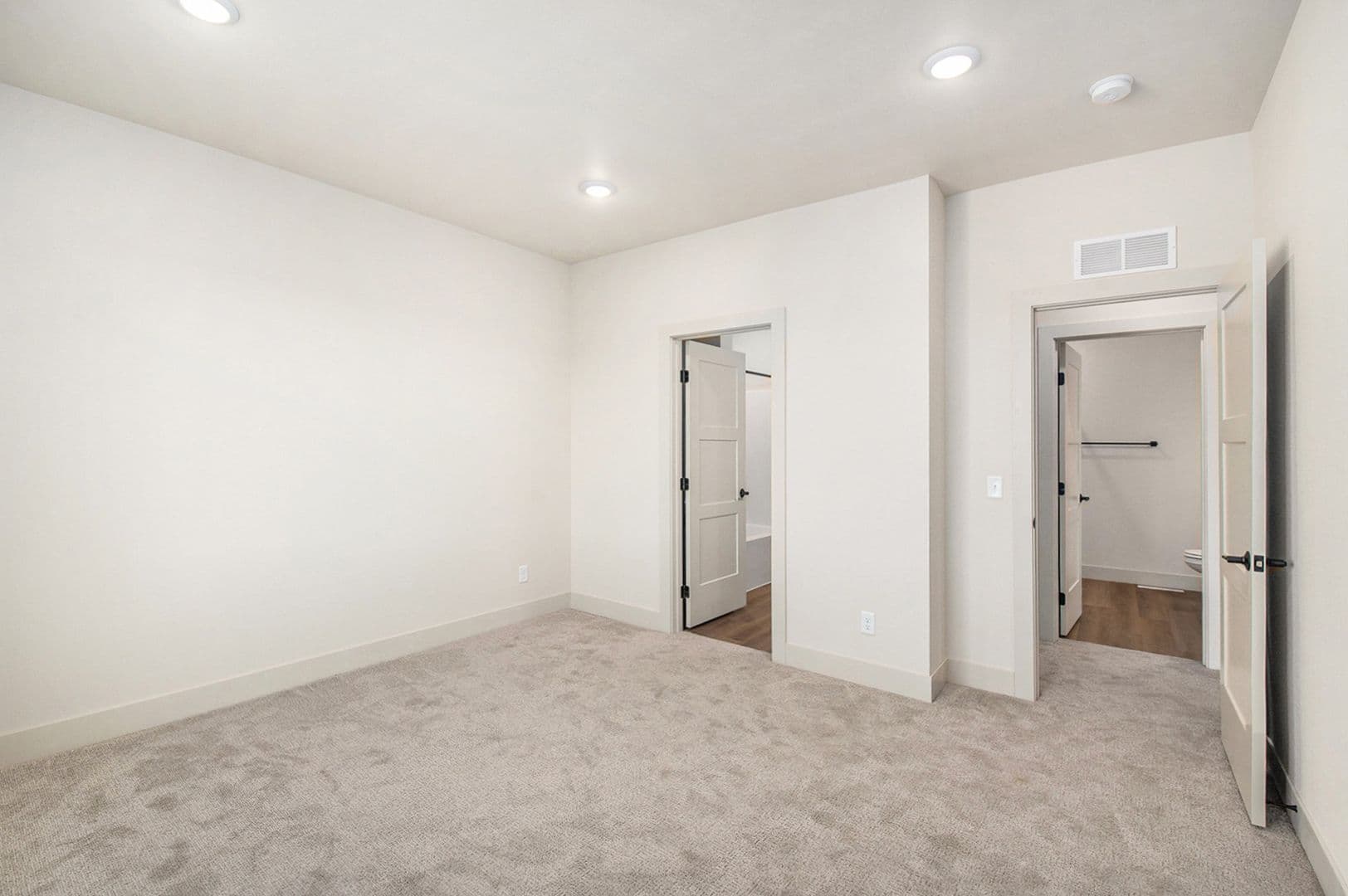 Sioux Falls Apartment: 5801 E Revere Drive