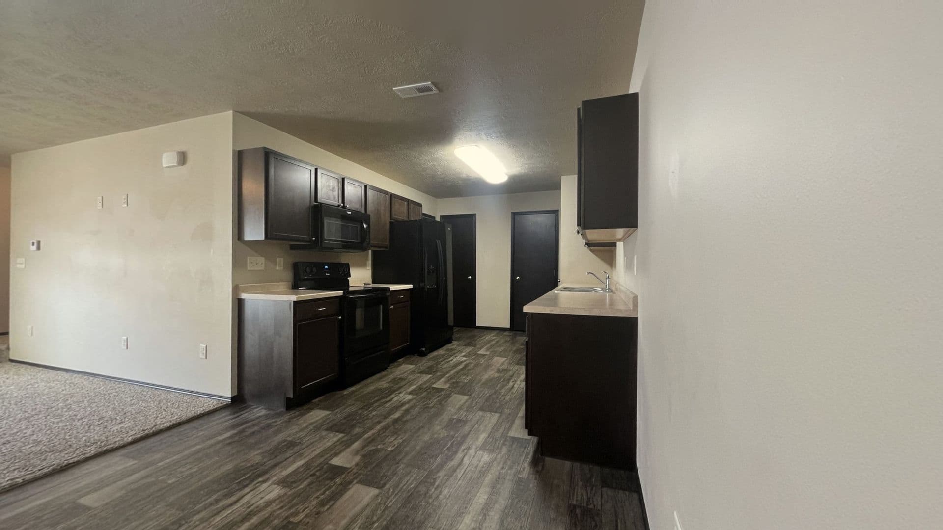 Spencer Apartment: 801 9th St. SW