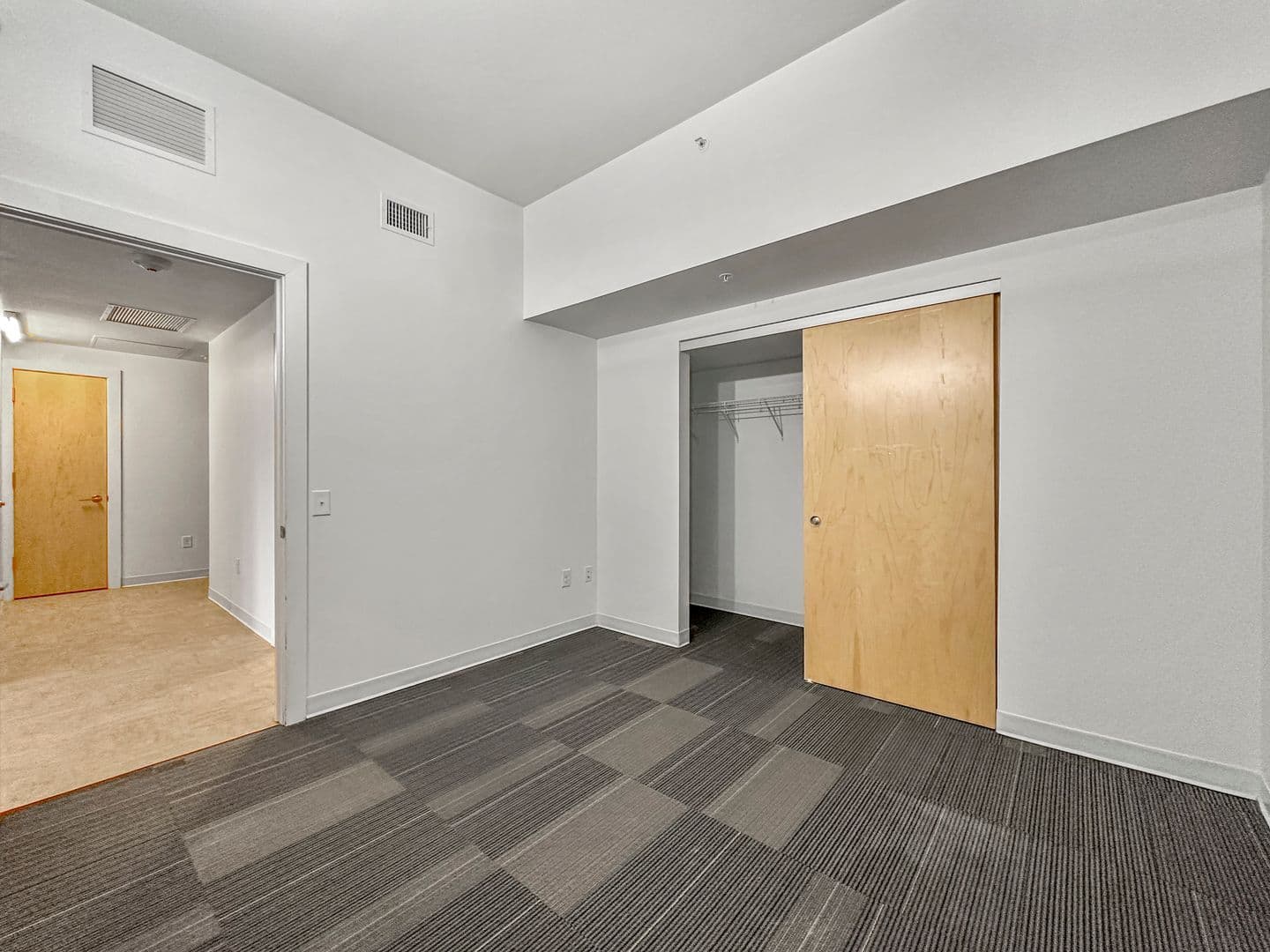 Des Moines Apartment: 405 6th Avenue