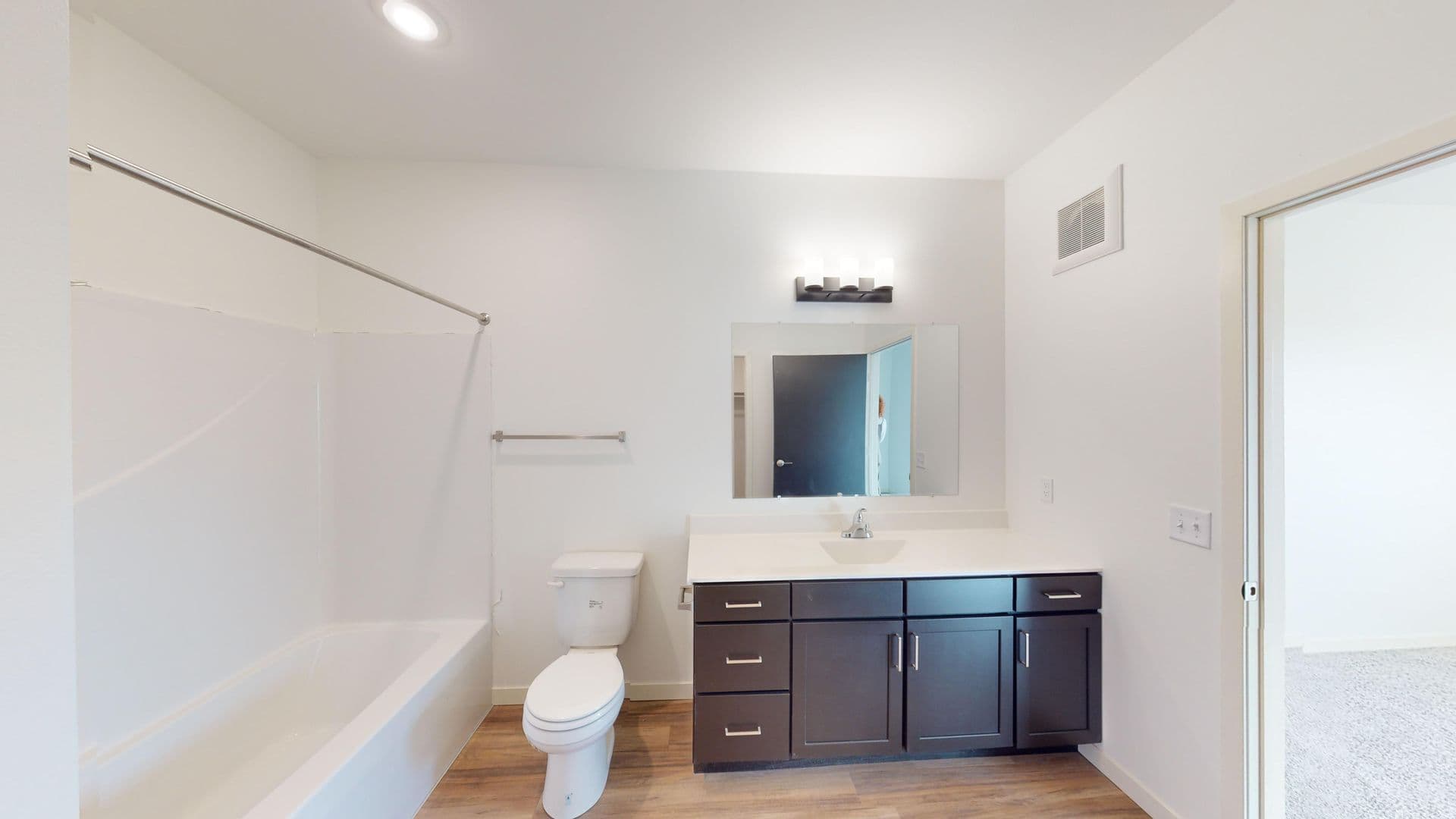 Sioux Falls Apartment: 7950 S. Bergamot Ave