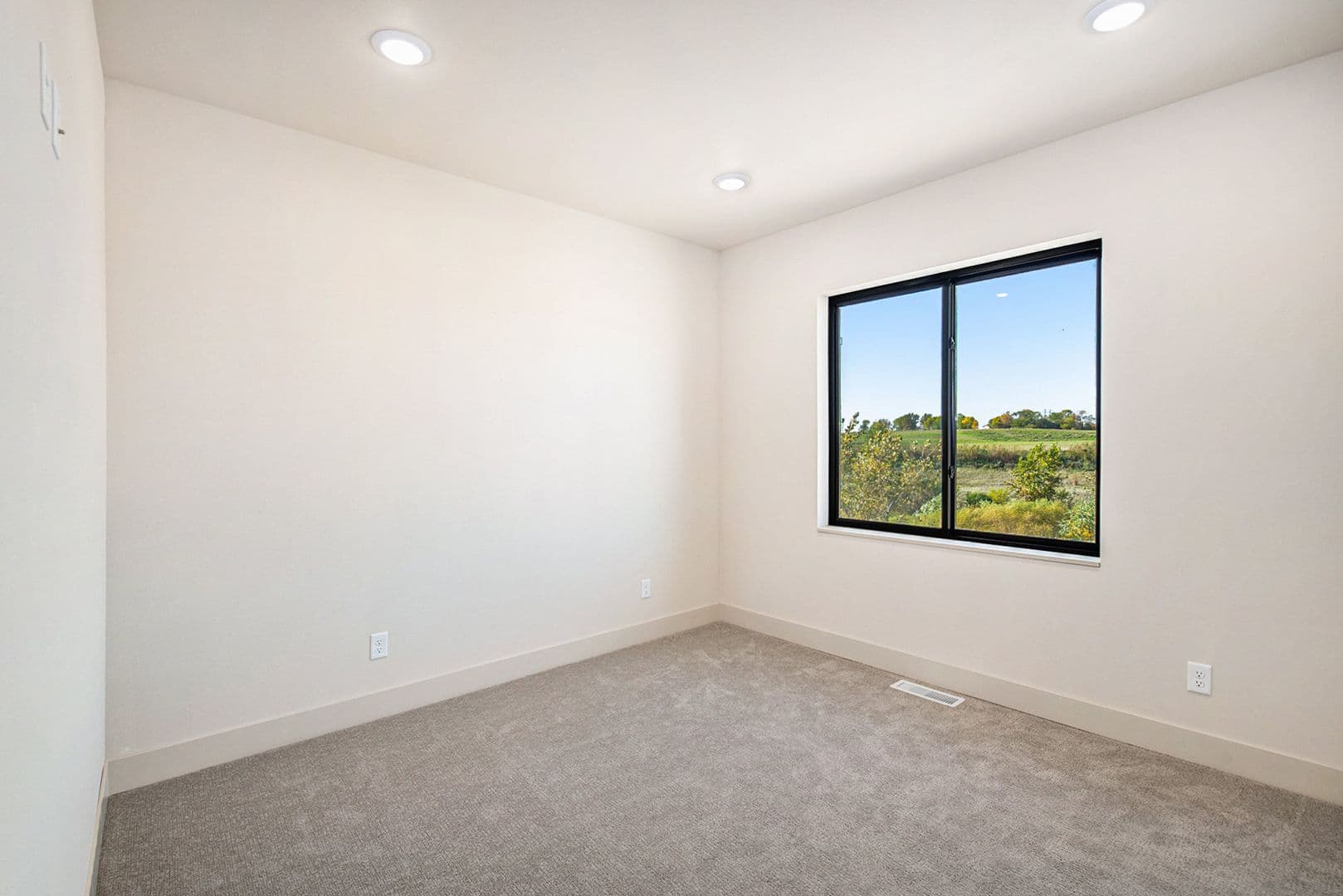 Sioux Falls Apartment: 5801 E Revere Drive