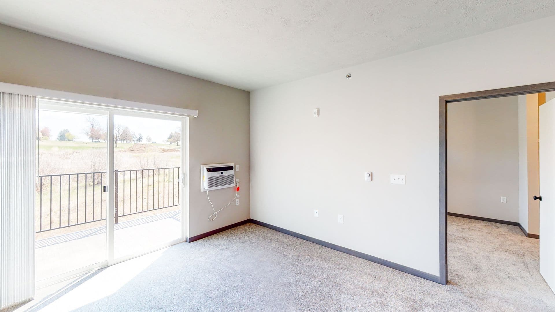 Sioux City Apartment: 5800 Sunnybrook Plaza