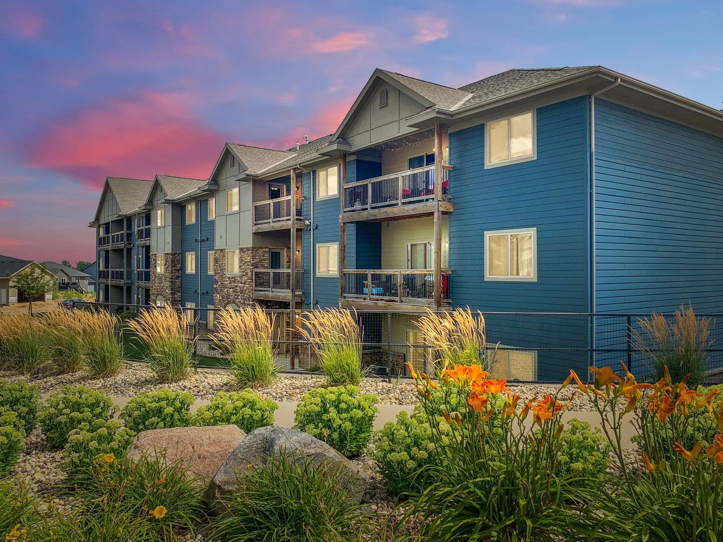Sioux Falls Apartment: 2020 W Trevi Place