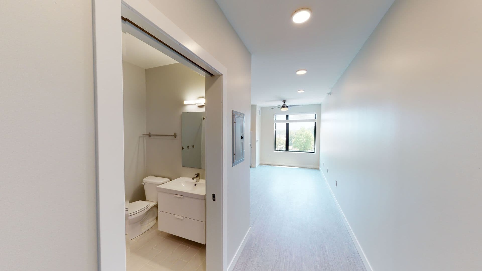 Des Moines Apartment: 2530 University Avenue