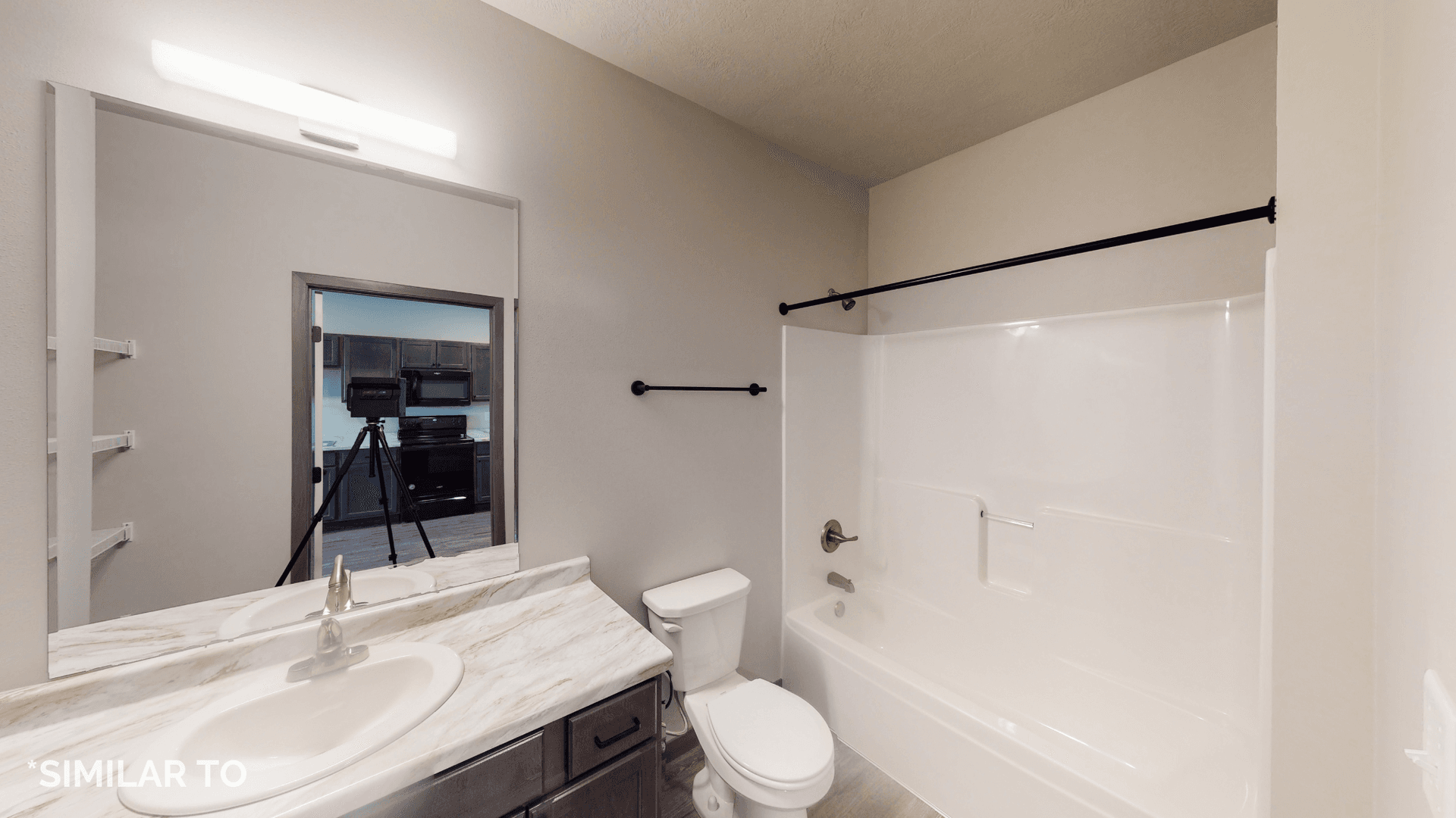Sioux City Apartment: 5800 Sunnybrook Plaza