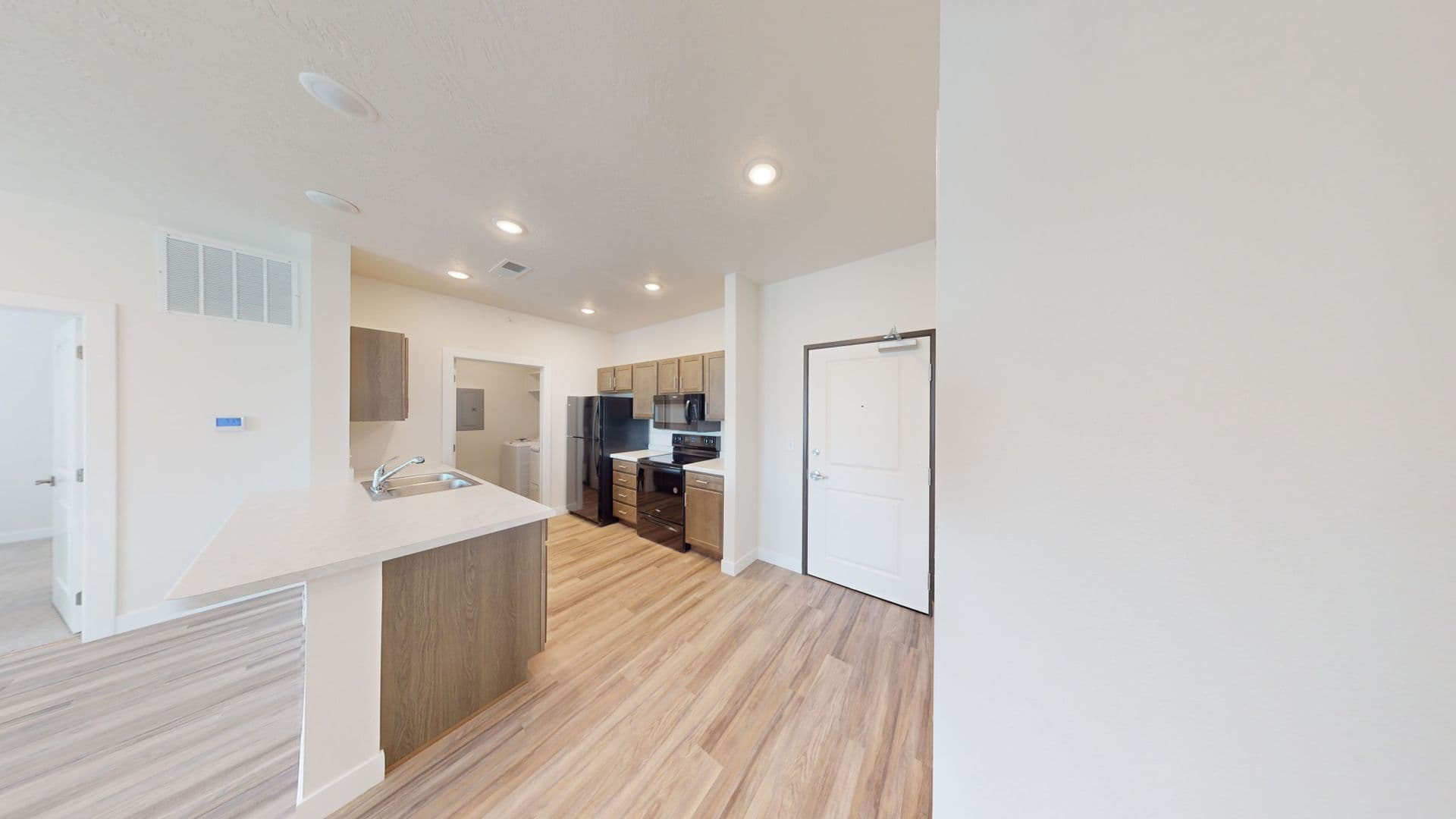 Sioux City Apartment: 1720 Morningside Ave