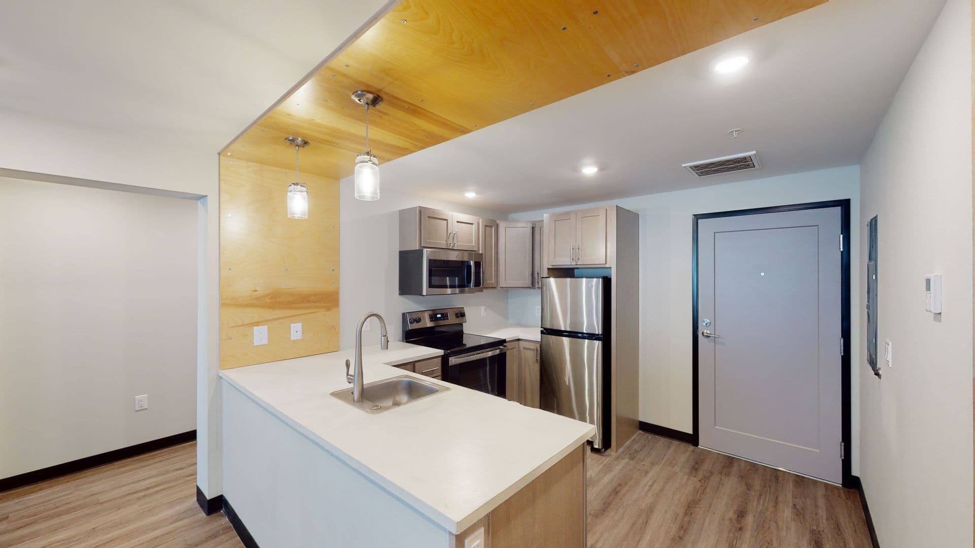 Rapid City Apartment: 3200 Jaffa Gdn Wy