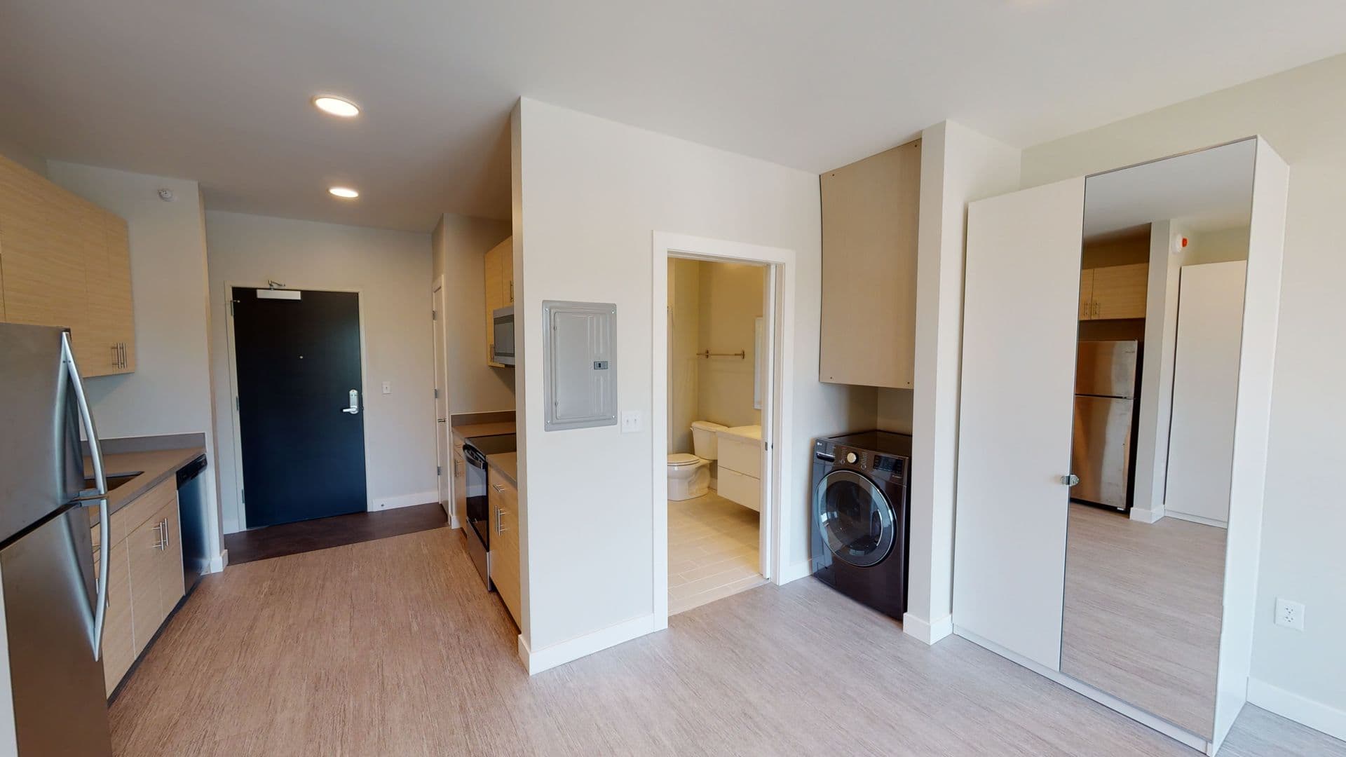 Des Moines Apartment: 2530 University Avenue