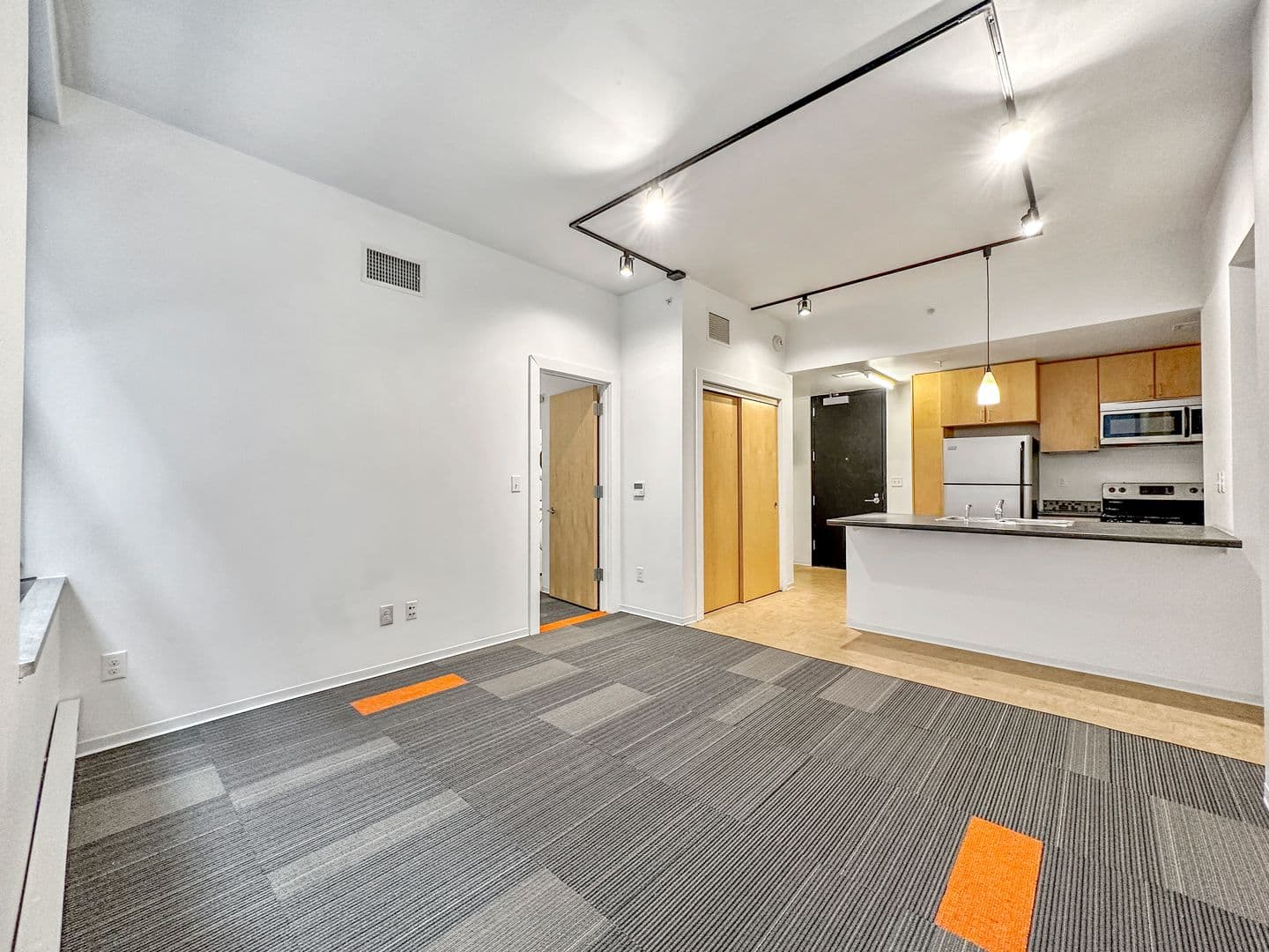 Des Moines Apartment: 405 6th Avenue