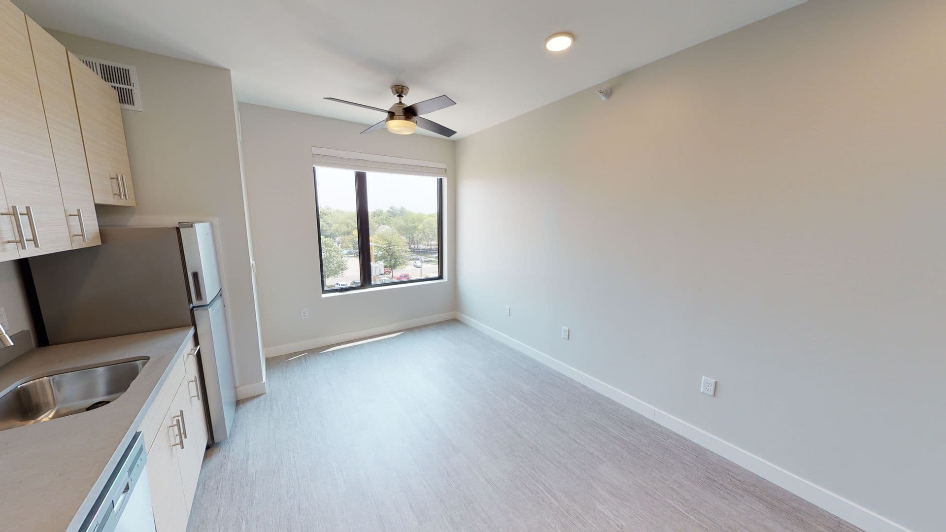 Des Moines Apartment: 2530 University Avenue