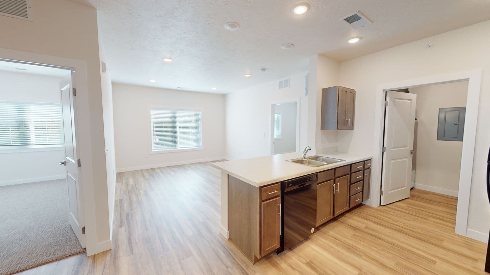Sioux City Apartment: 1720 Morningside Ave