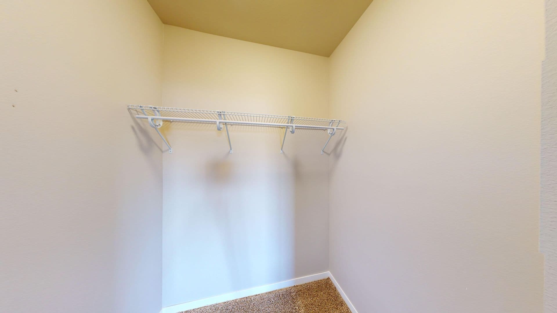 Sioux Falls Apartment: 4200 N Marion Road