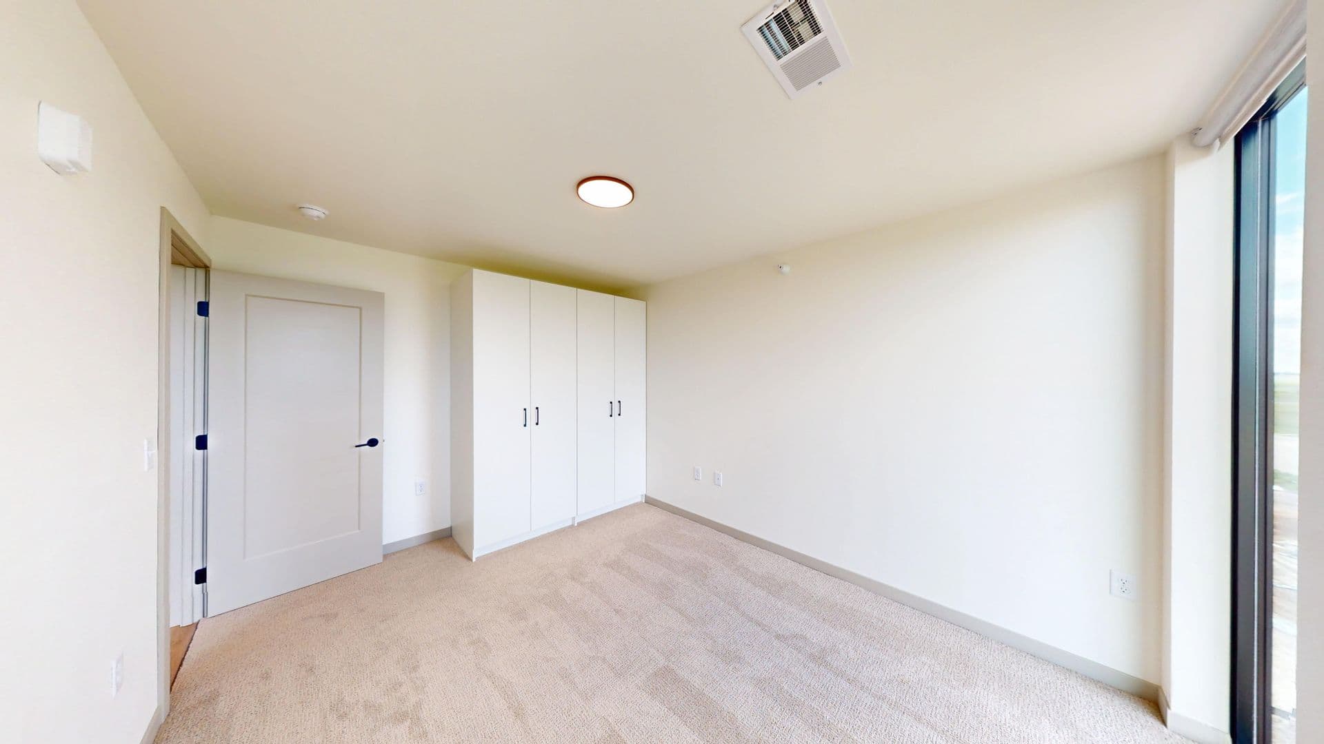 Crooks Apartment: 301 W Dianne St.