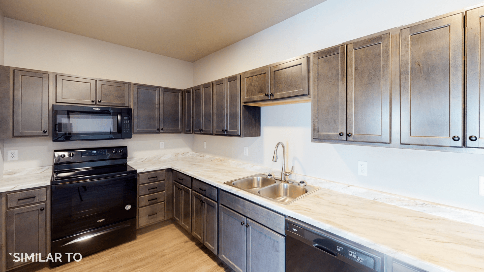 Sioux City Apartment: 5800 Sunnybrook Plaza