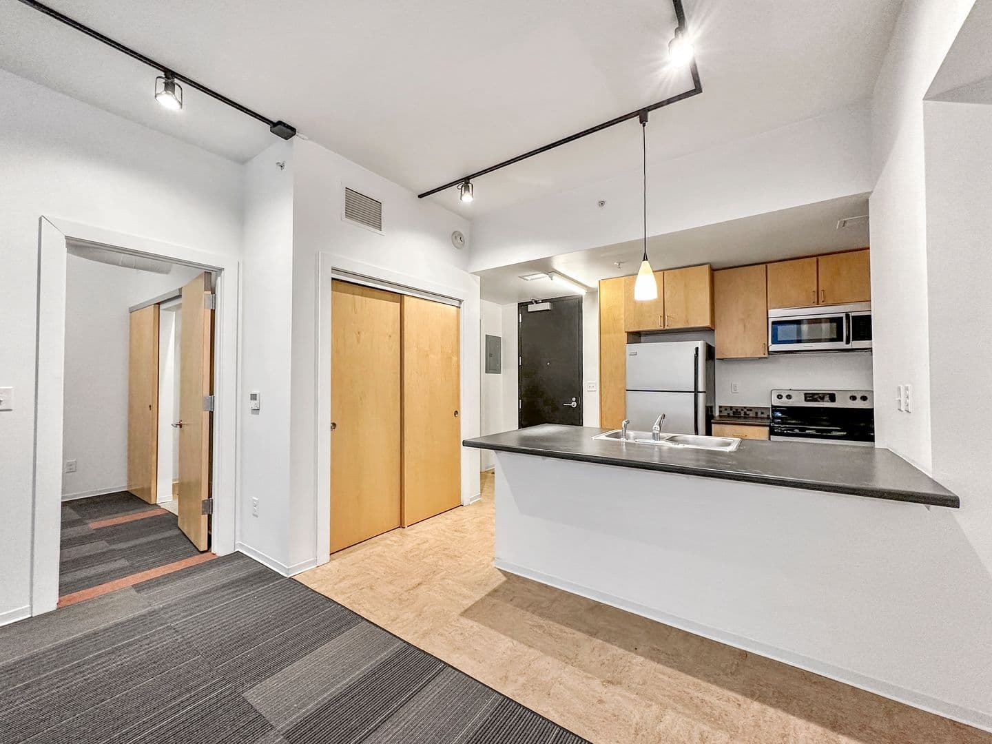 Des Moines Apartment: 405 6th Avenue
