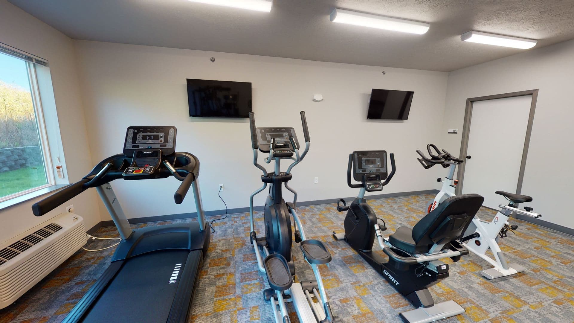 Sioux City Apartment: 5800 Sunnybrook Plaza