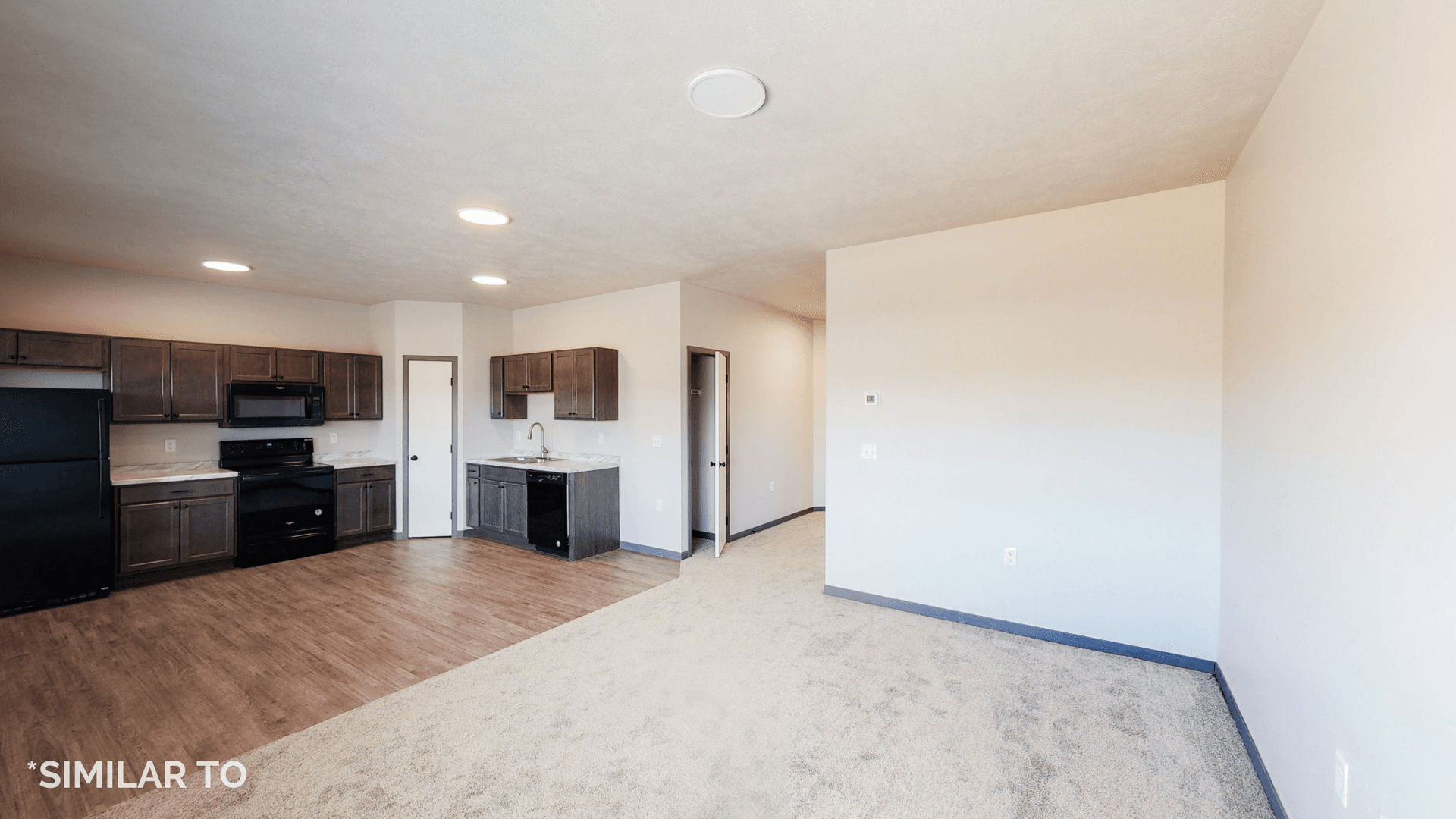 Sioux City Apartment: 5800 Sunnybrook Plaza
