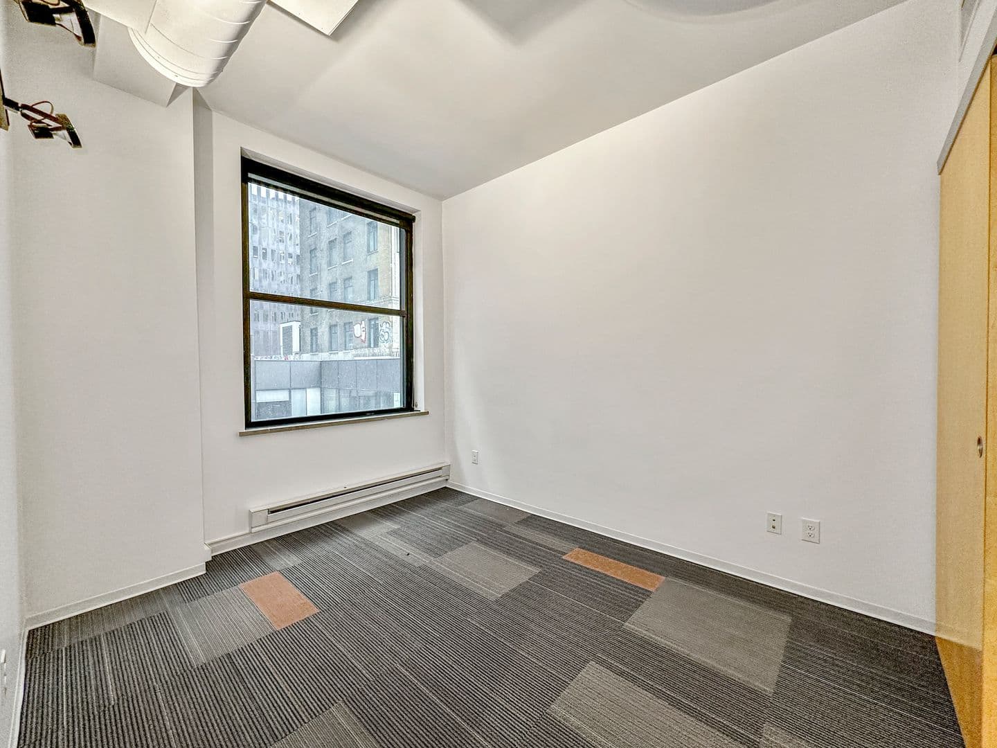 Des Moines Apartment: 405 6th Avenue