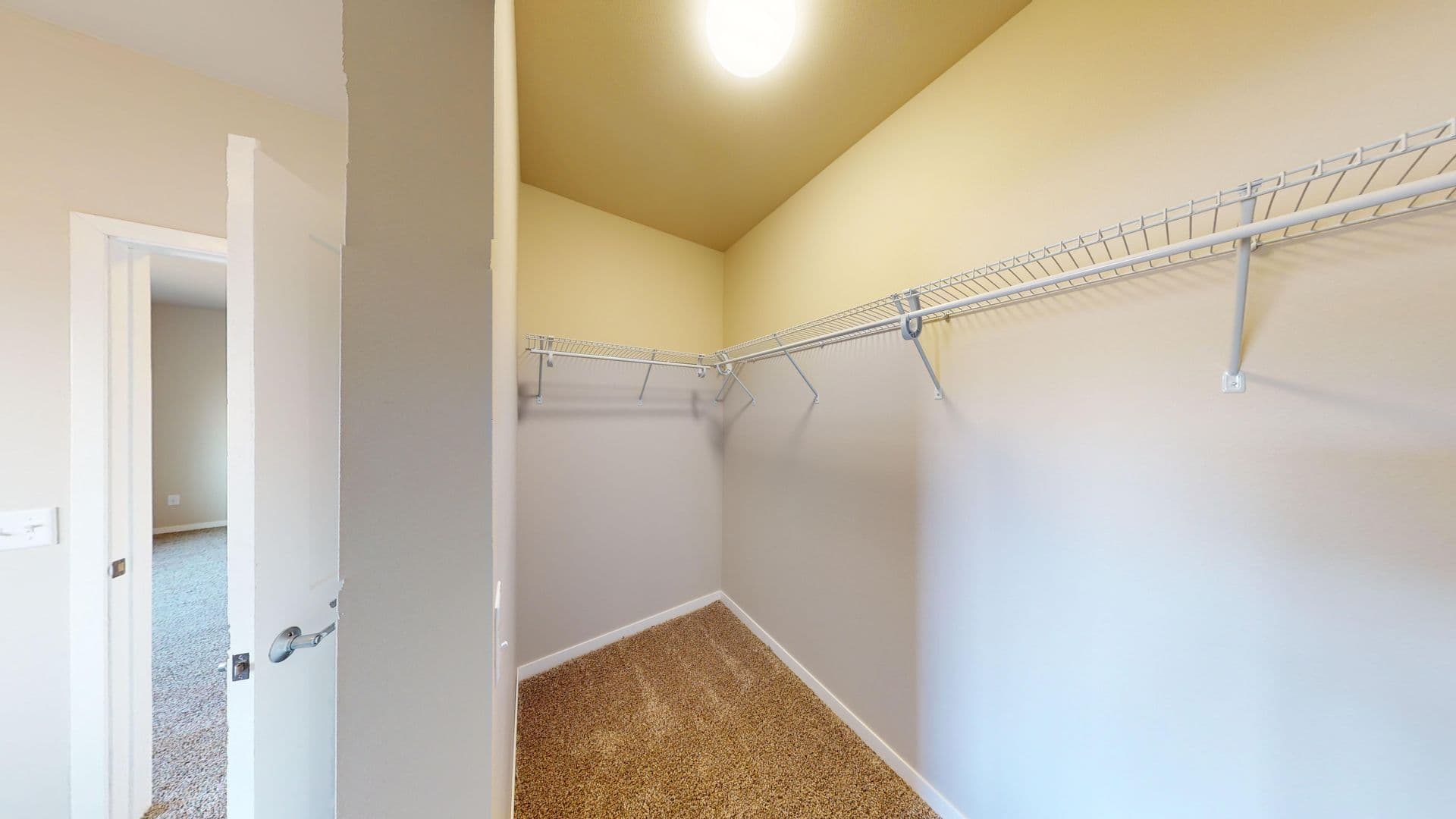 Sioux Falls Apartment: 4200 N Marion Road