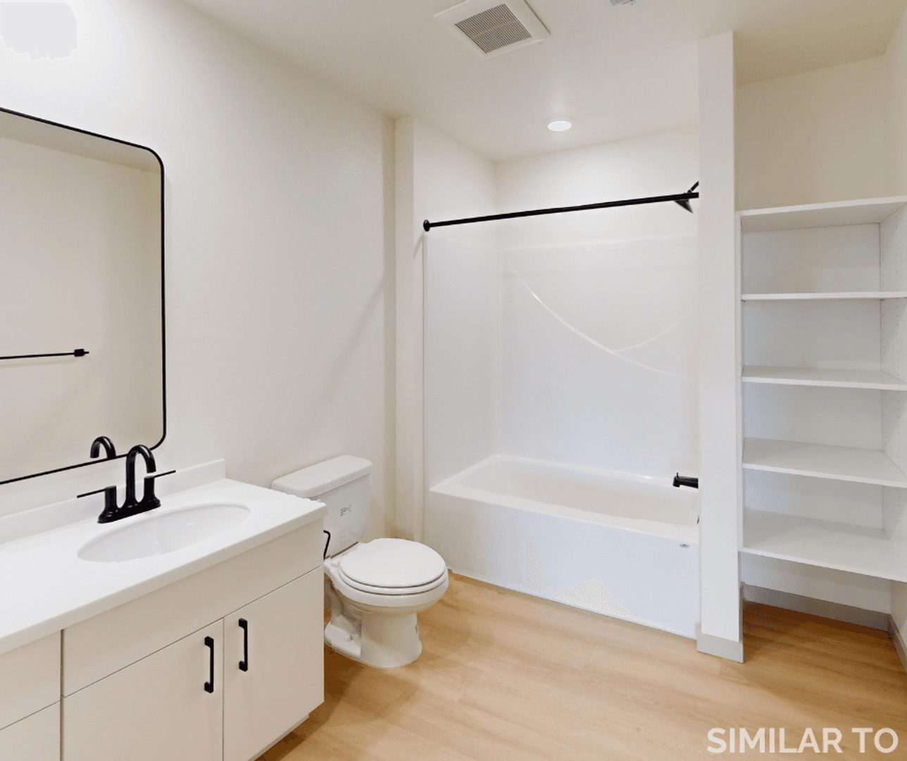 Brandon Apartment: 2401 E Country Club Ave