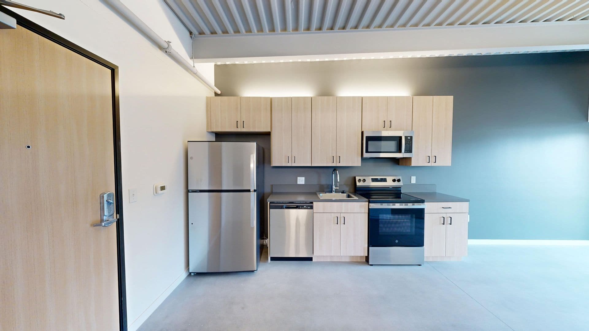 Des Moines Apartment: 418 East Grand Ave