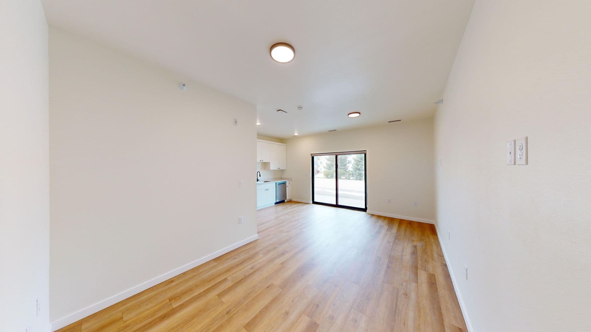 Sioux Falls Apartment: 5120 S Rolling Green Ave