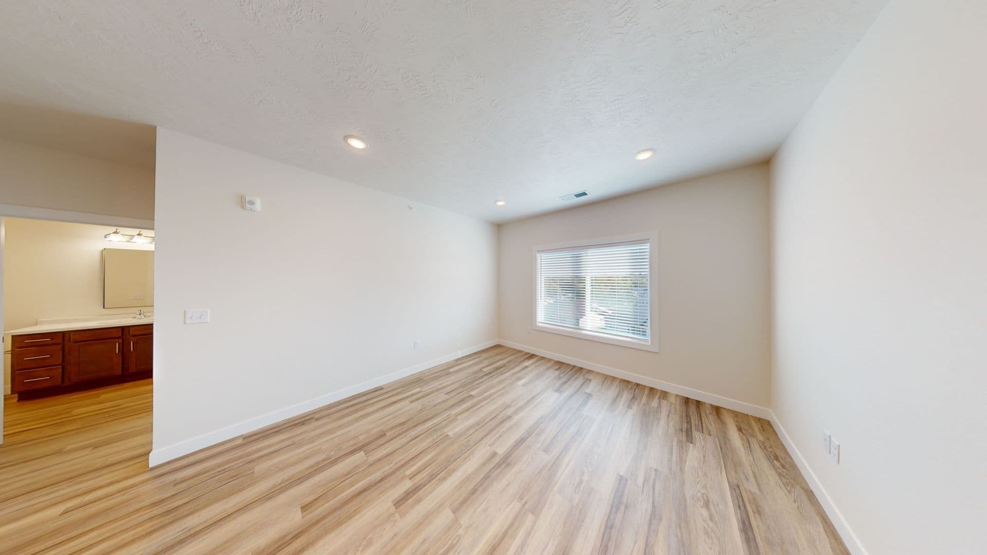Sioux City Apartment: 1720 Morningside Ave