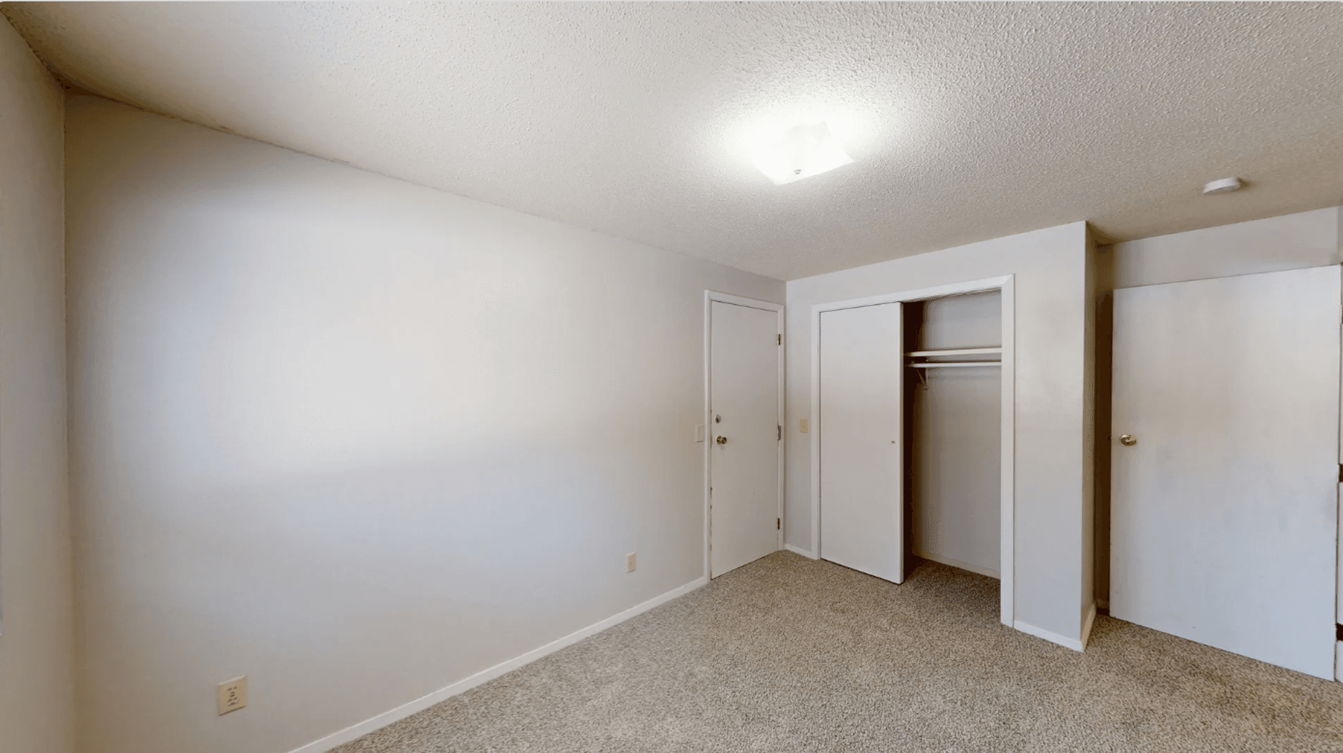 Sioux Falls Apartment: 3709 S. Cathy Avenue