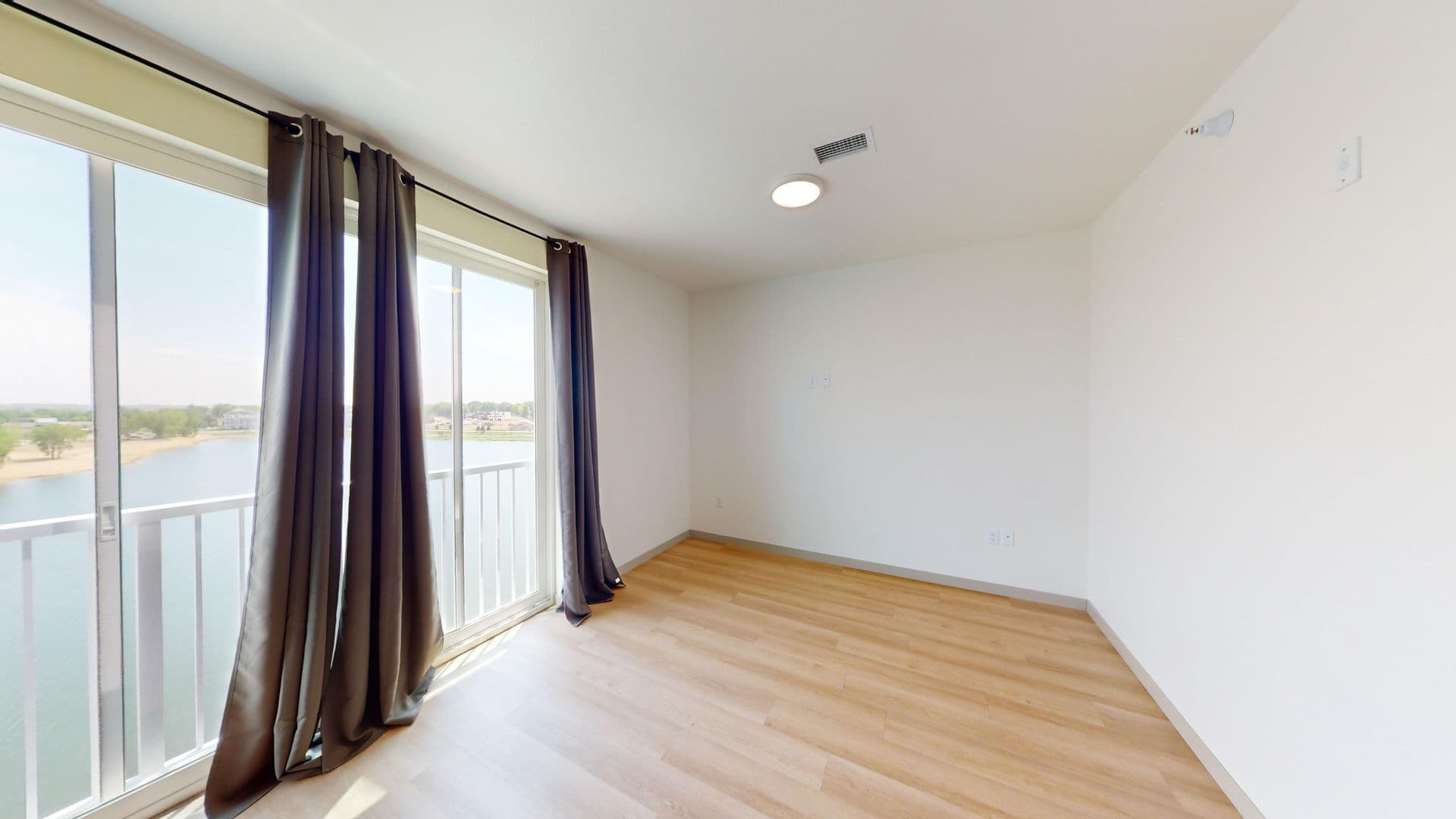 Sioux Falls Apartment: 2301 S Lorraine Pl