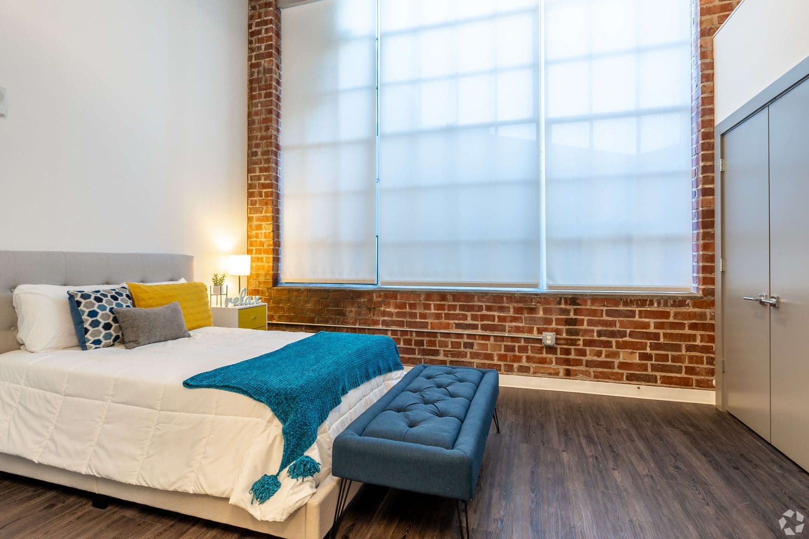 Leavenworth Apartment: 1100 N 2nd St