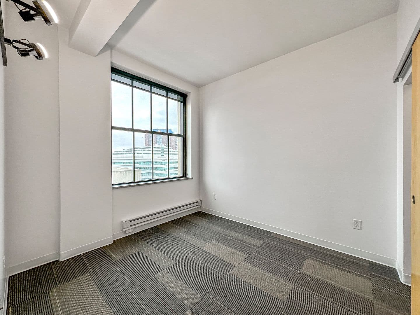 Des Moines Apartment: 405 6th Avenue