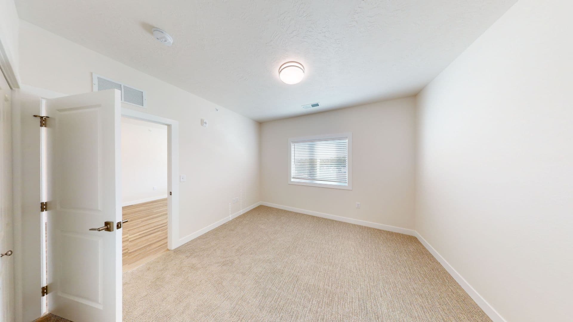 Sioux City Apartment: 1720 Morningside Ave
