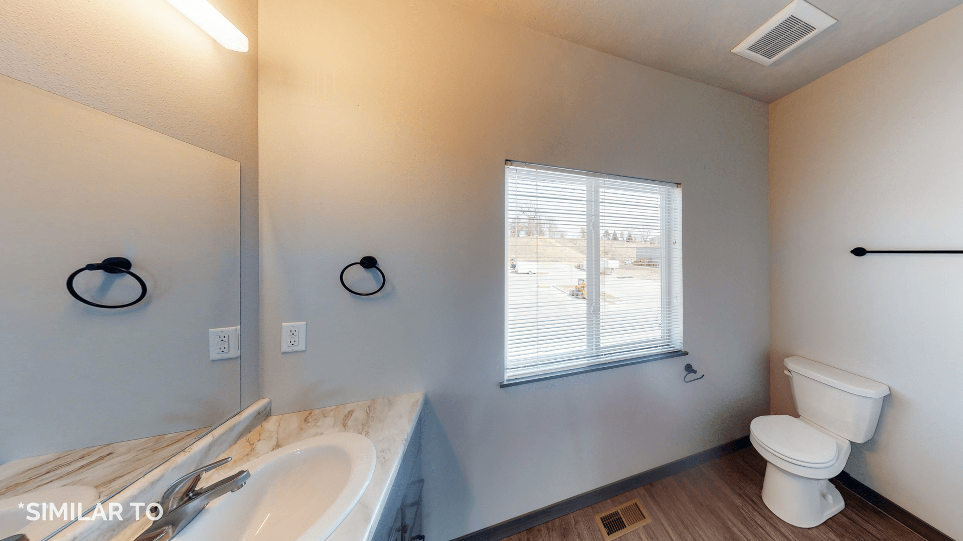 Sioux City Apartment: 5800 Sunnybrook Plaza