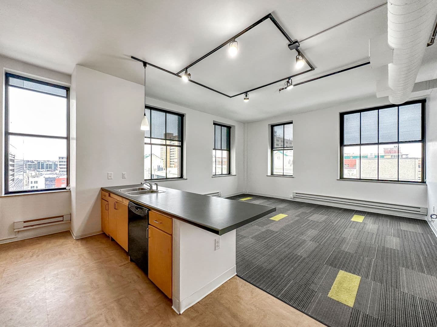 Des Moines Apartment: 405 6th Avenue