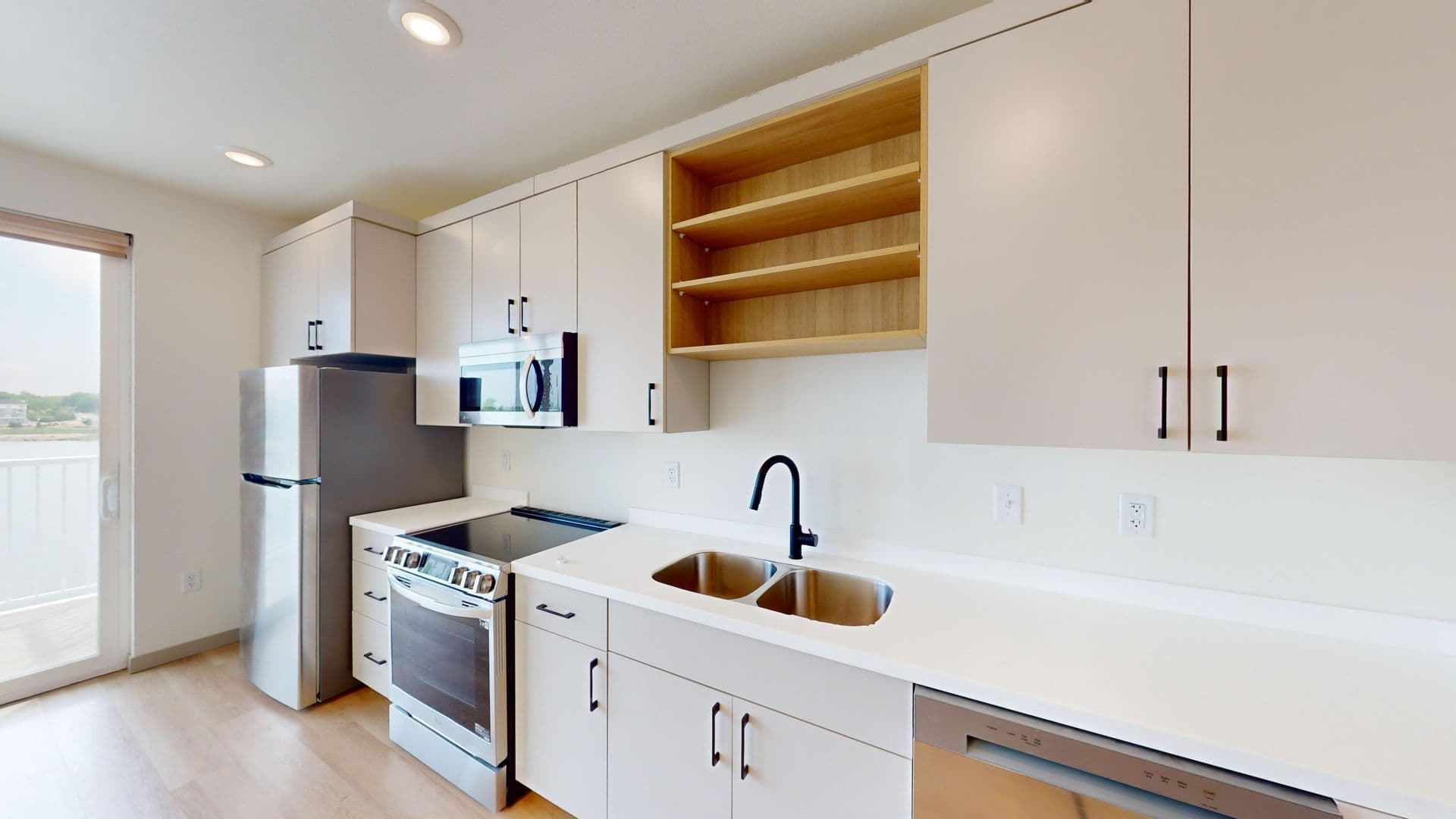 Sioux Falls Apartment: 2301 S Lorraine Pl
