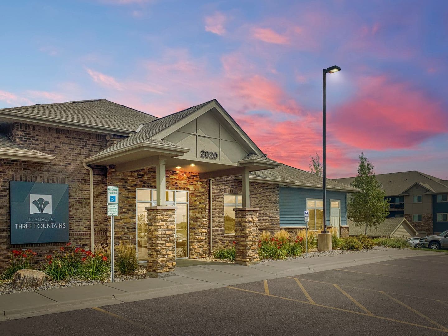 Sioux Falls Apartment: 2020 W Trevi Place