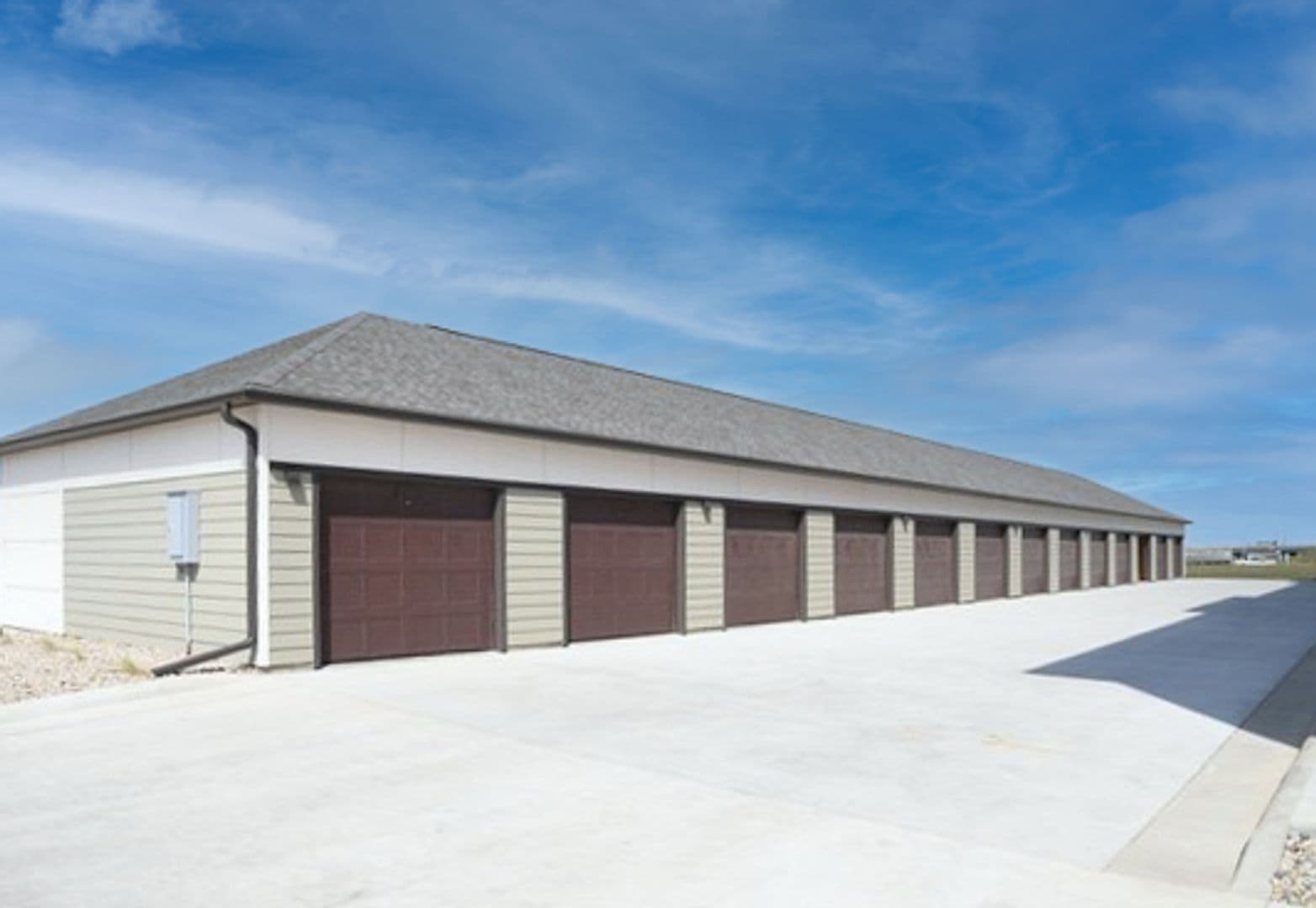 Sheldon Apartment: 491 Prairie Trail Rd
