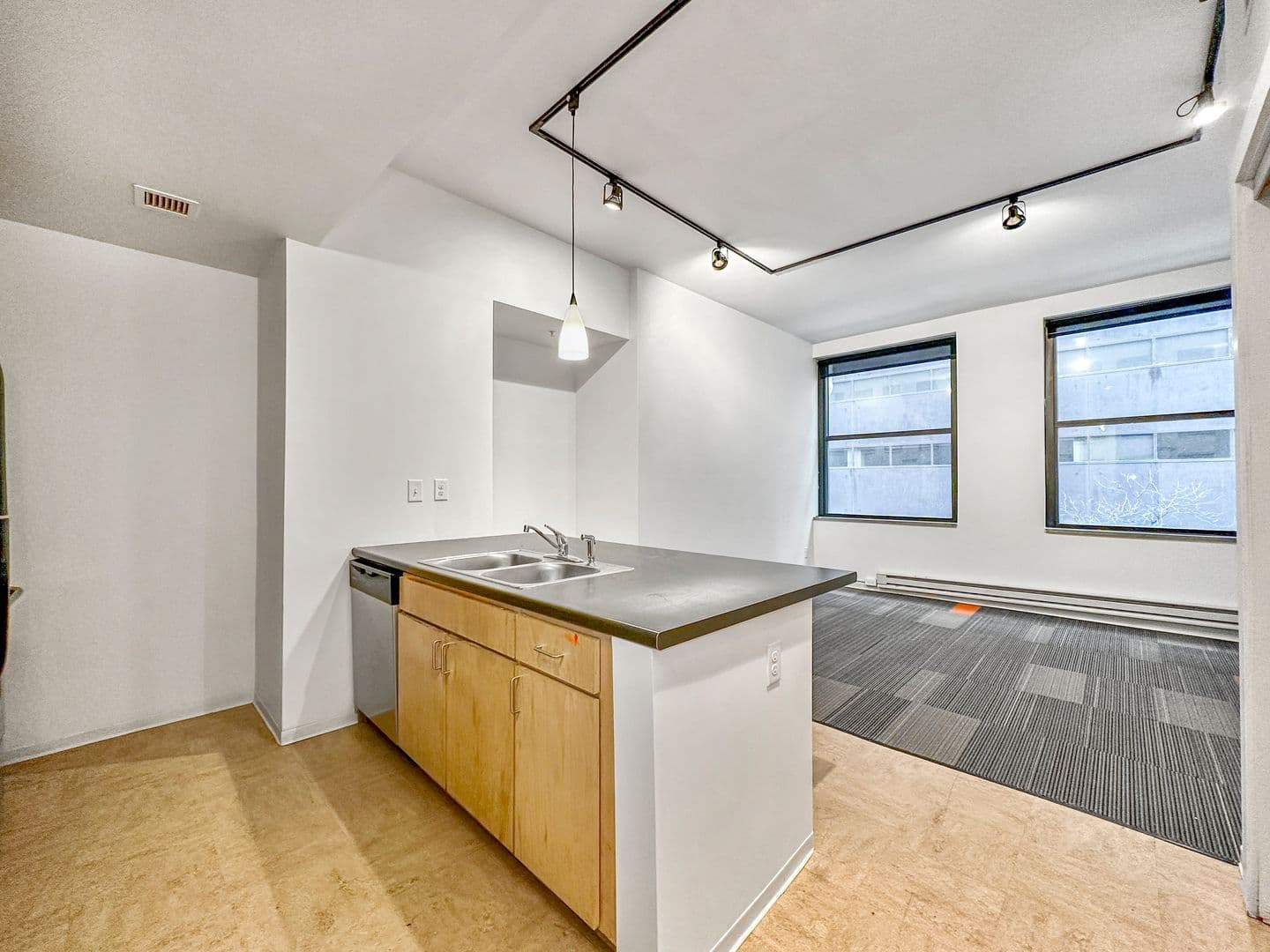 Des Moines Apartment: 405 6th Avenue