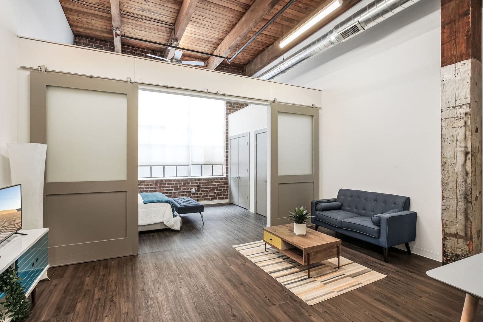 Leavenworth Apartment: 1100 N 2nd St