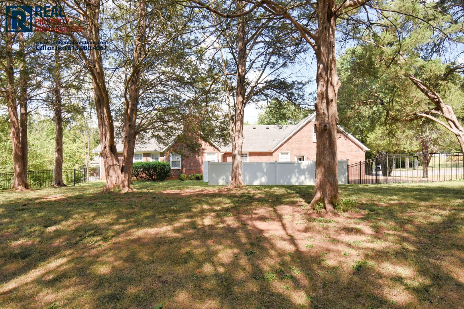 Murfreesboro House: 2107 Londonderry