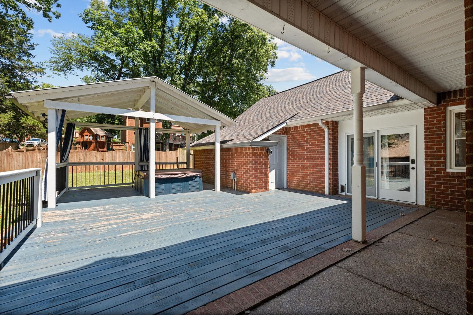 Smyrna House: 104 Oak Hill Drive