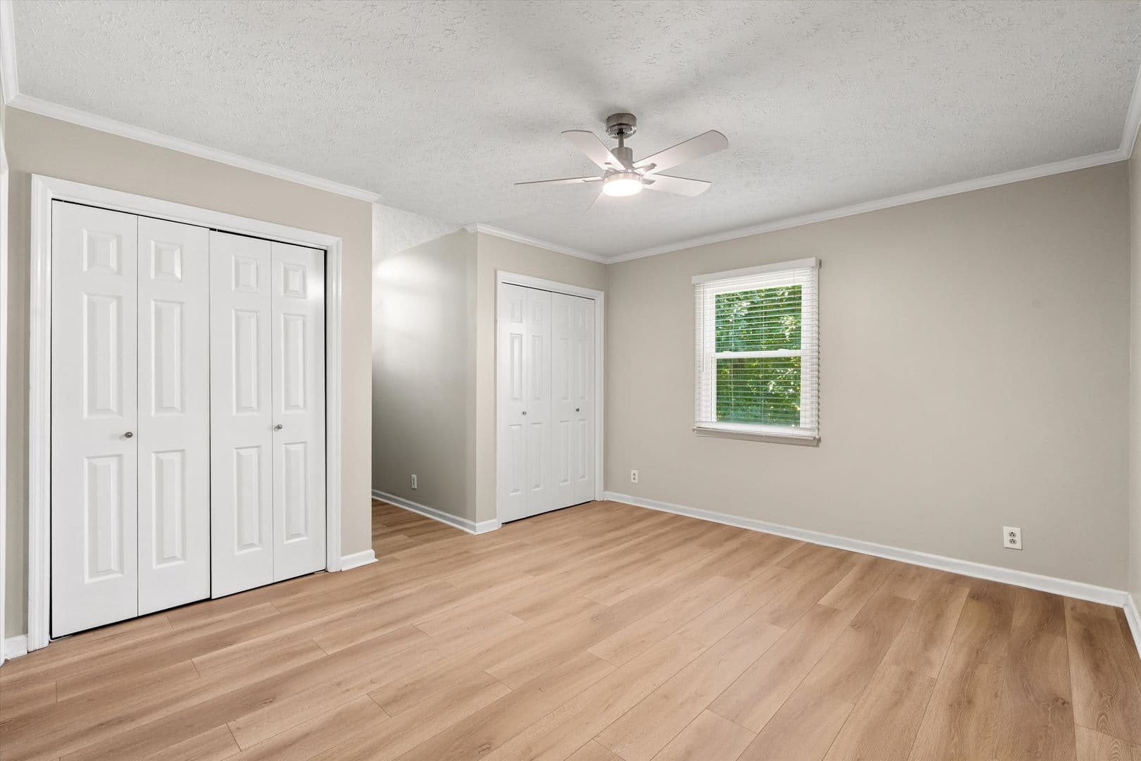 Smyrna House: 104 Oak Hill Drive