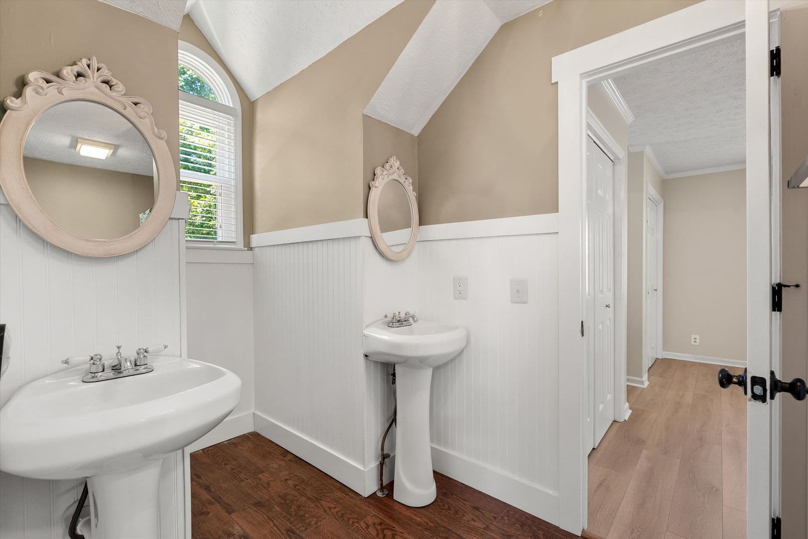 Smyrna House: 104 Oak Hill Drive