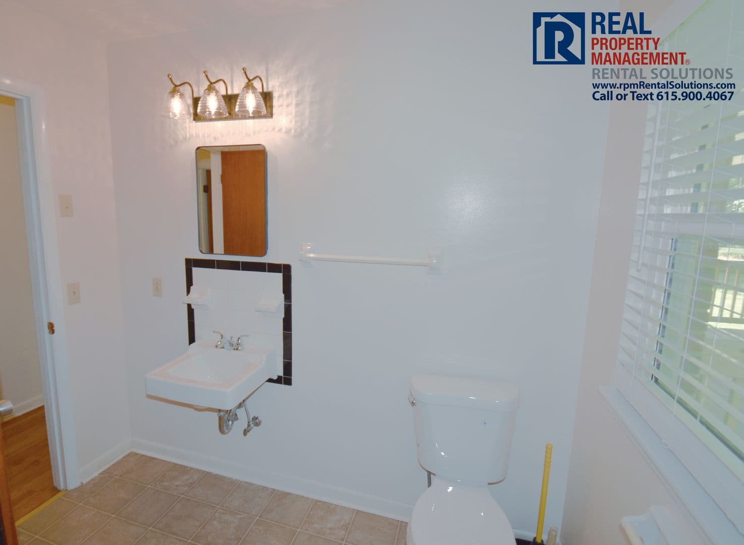 Murfreesboro House: 1910 Russell Drive