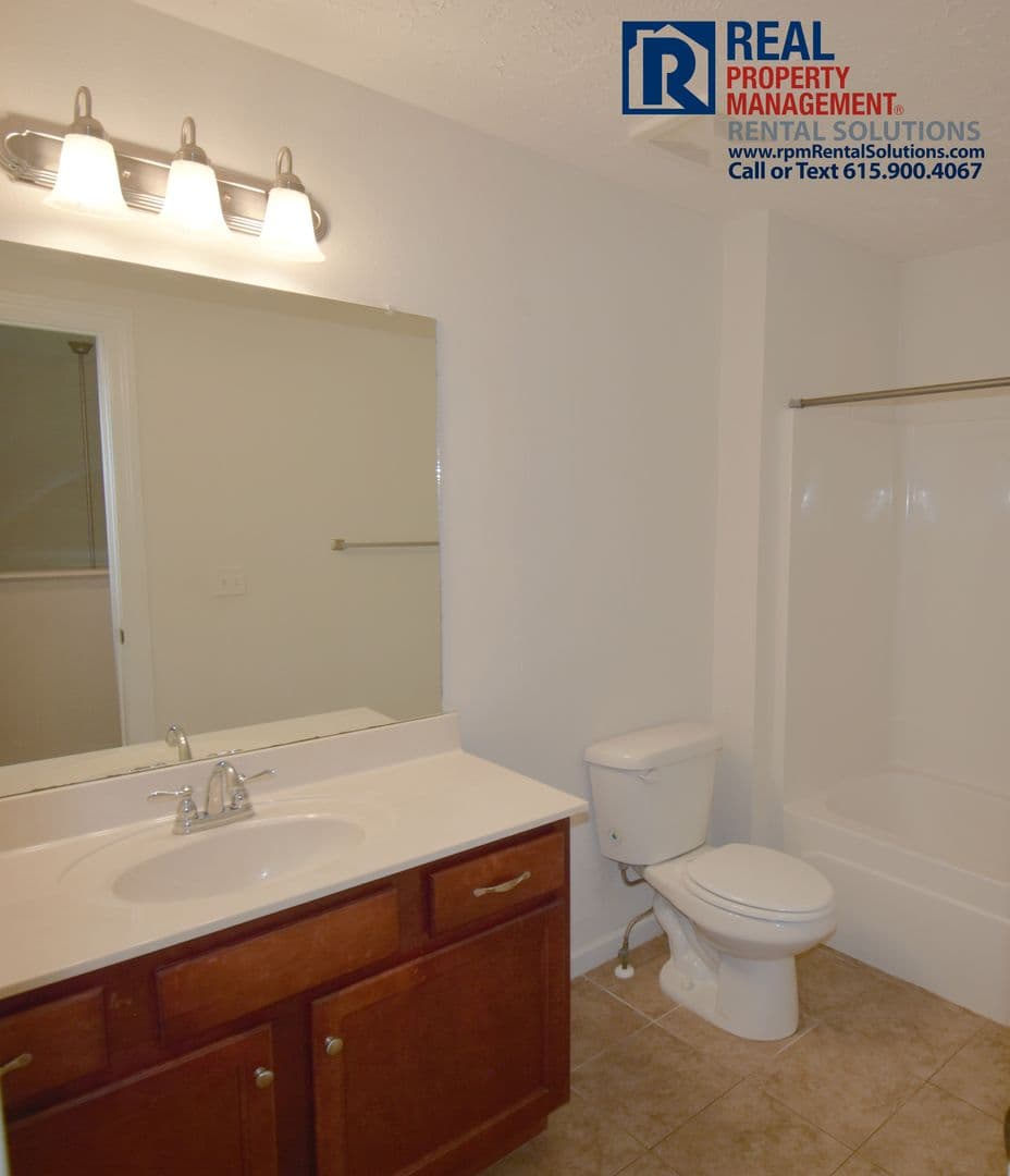 Murfreesboro House: 1549 Passage Dr.