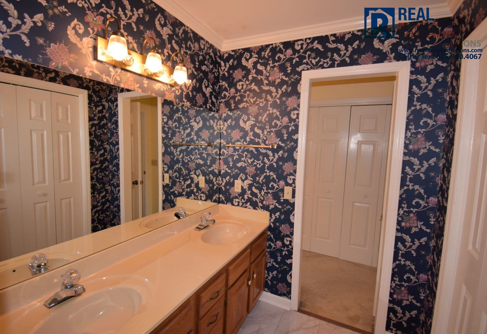 Murfreesboro House: 2307 Londonderry Dr.