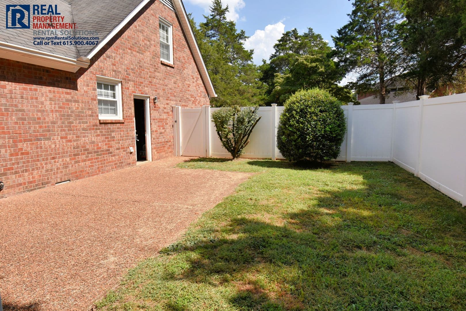 Murfreesboro House: 2107 Londonderry