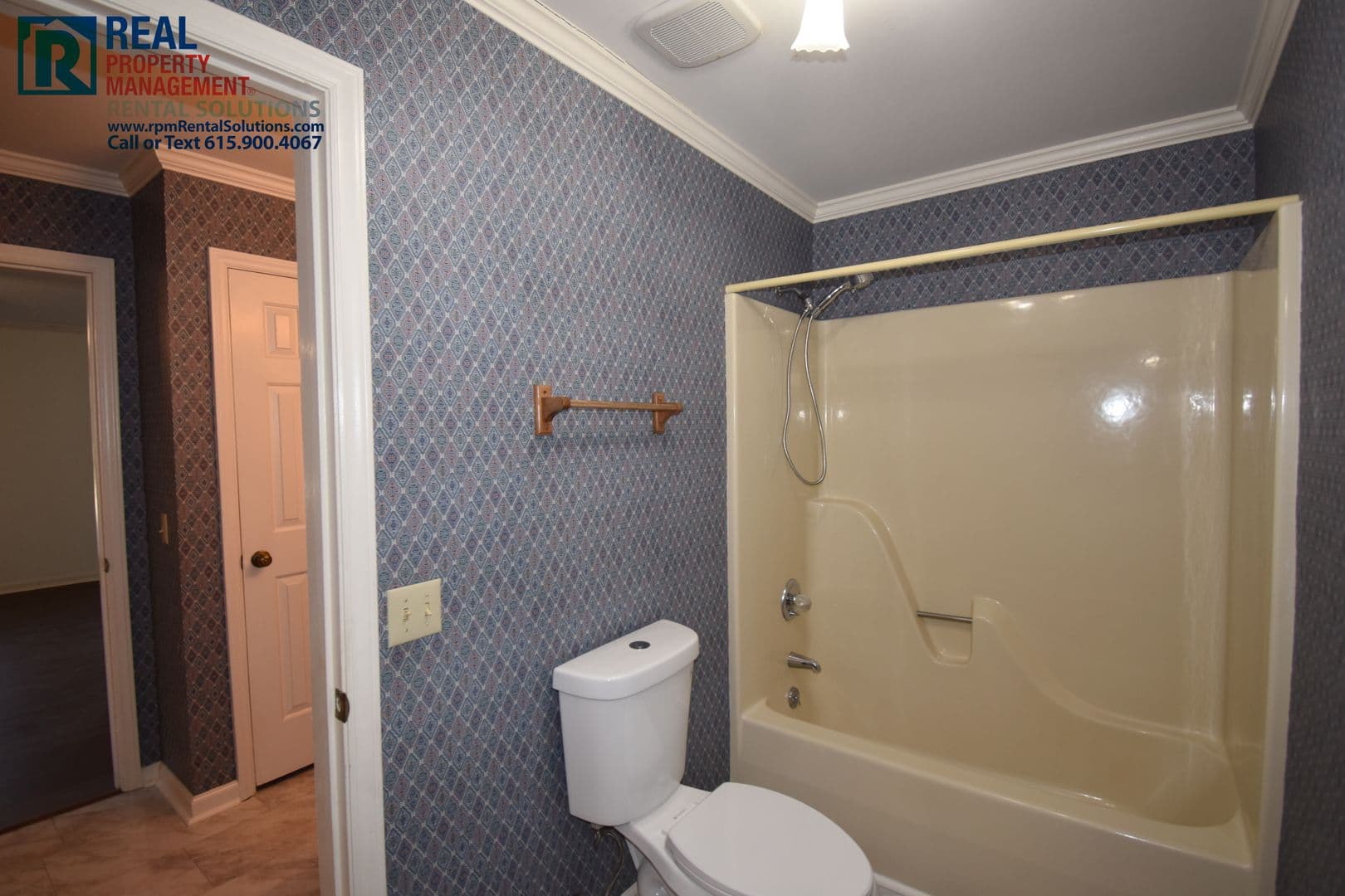 Murfreesboro House: 2307 Londonderry Dr.